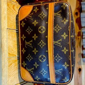 Vintage Louis Vuitton Trocadero 27